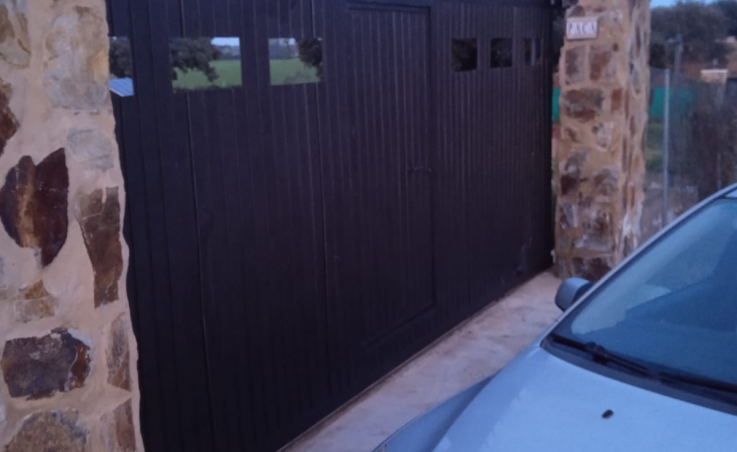 VENTA PARCELA EN CAMPOMANES 