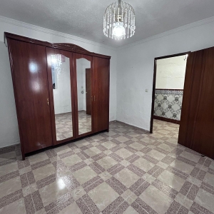 VENTA CASA CON AZOTEA EN CERRO DE REYES