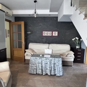 VENTA DUPLEX EN BARRIADA DE LLERA