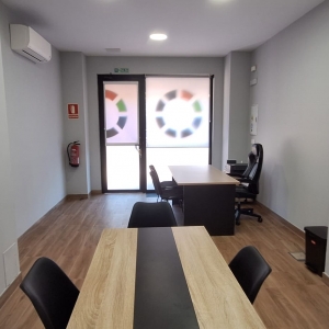 ALQUIILER LOCAL COMERCIAL ALTOZANO 