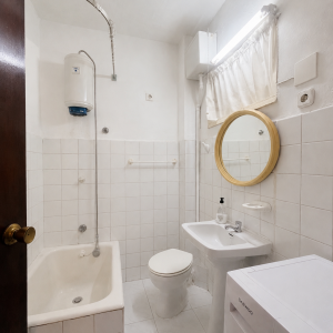 VENTA PISO EN CARRETERA SEVILLA-SAN ROQUE