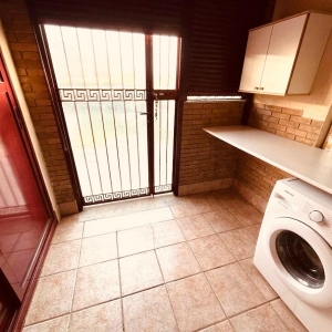 VENTA CHALET EN LOS MONTITOS